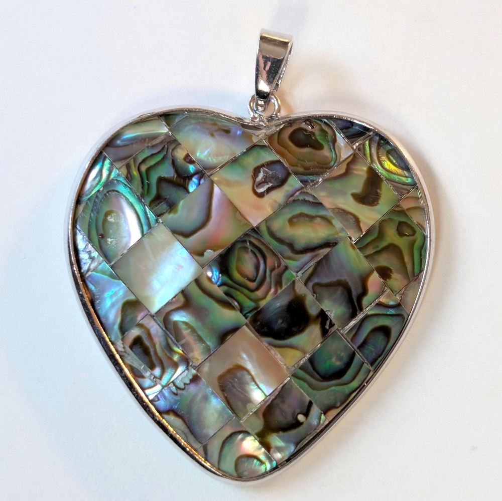 Checkerboard Design Abalone & Mother of Pearl Heart Pendant w/ Silver Tone Metal